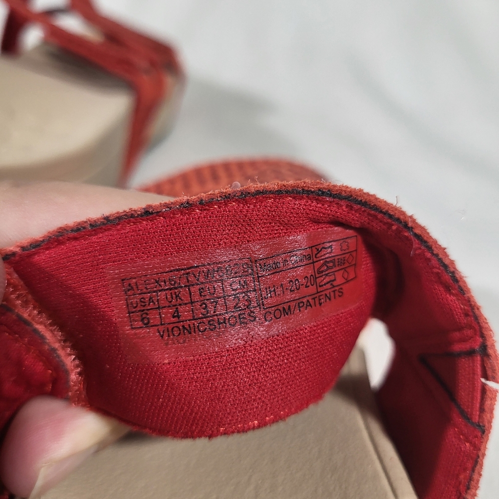 VIONIC Red Rhinestone Suede Comfort Slide Sandals Womens Size 6 Three Strap Adj - Picture 7 of 7